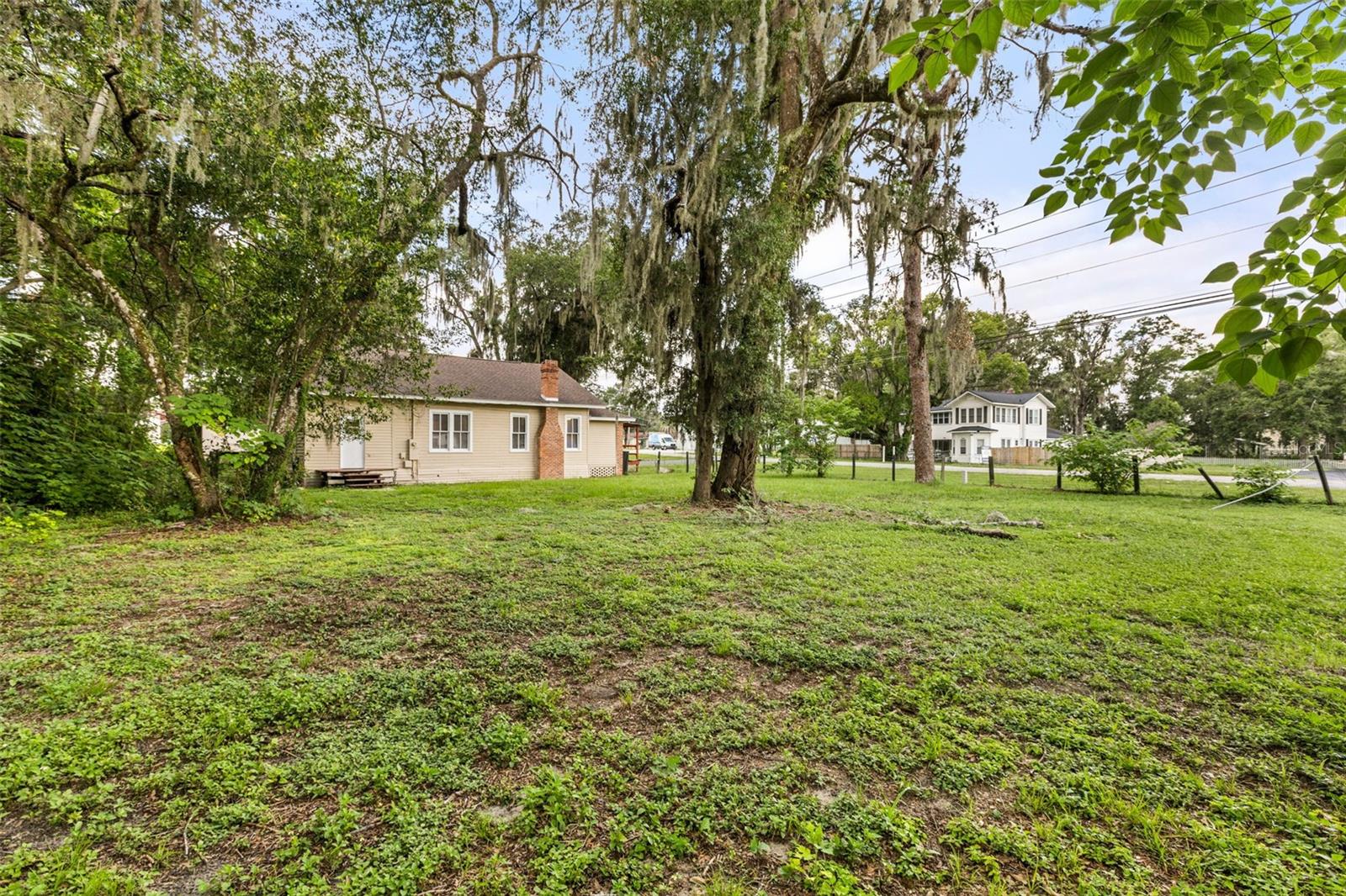 OAK CREST - Commercial Sale