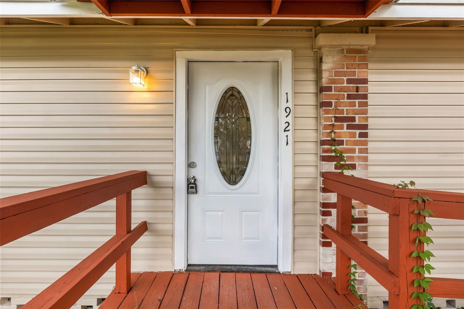 OAK CREST - Commercial Sale