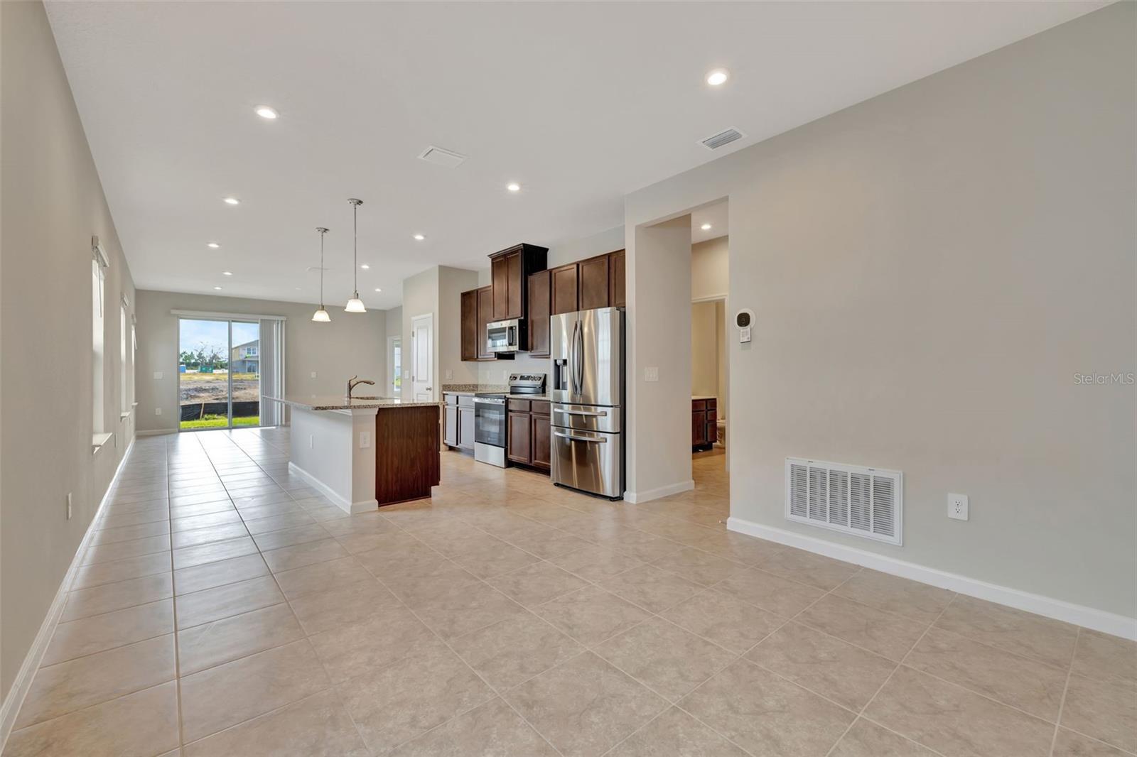 AVALON WOODS - Residential Lease