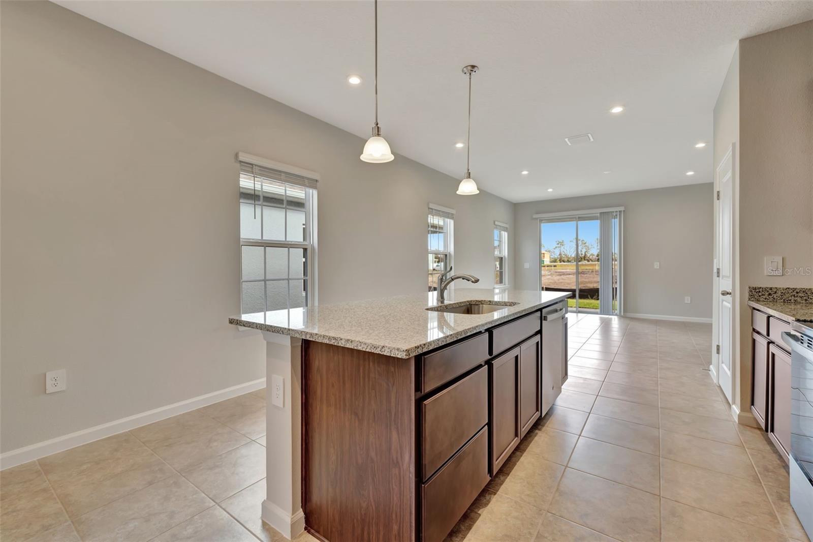 AVALON WOODS - Residential Lease