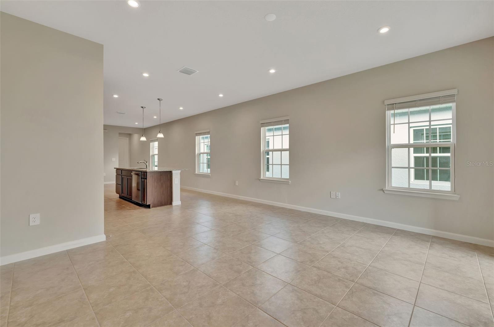 AVALON WOODS - Residential Lease