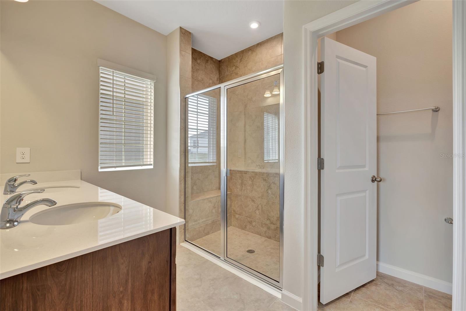 AVALON WOODS - Residential Lease