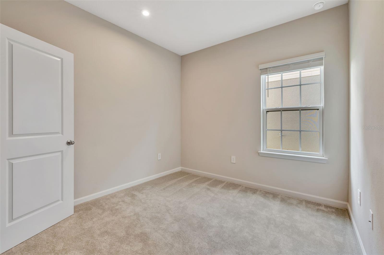 AVALON WOODS - Residential Lease