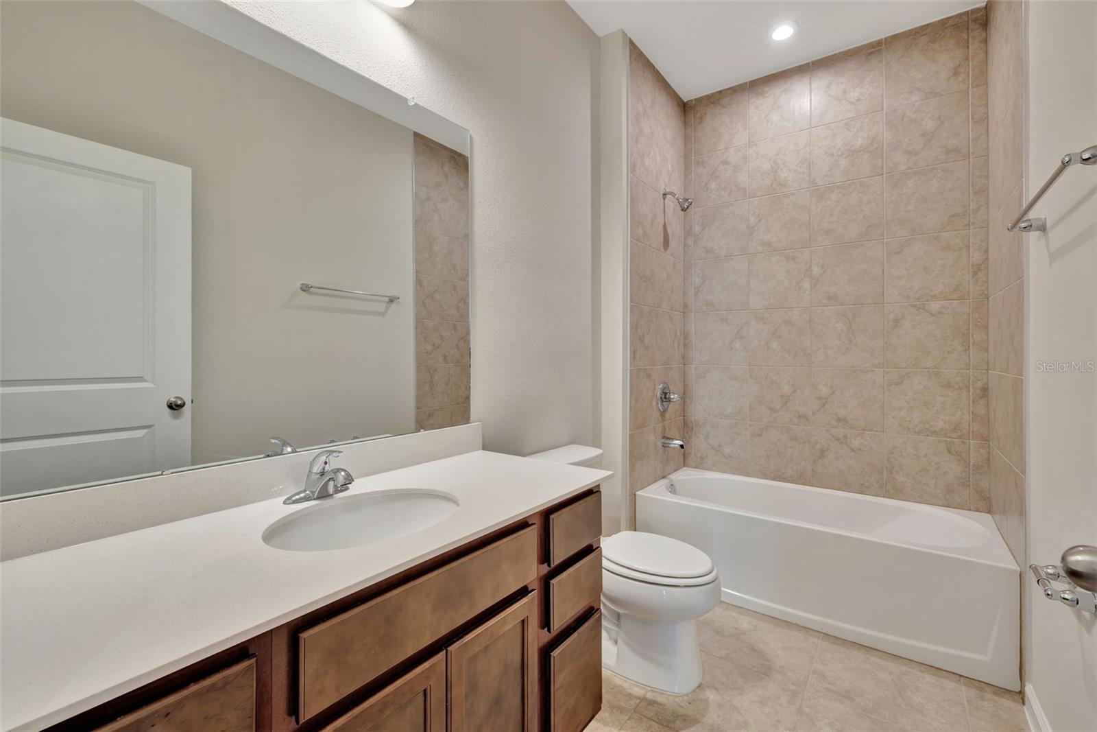 AVALON WOODS - Residential Lease