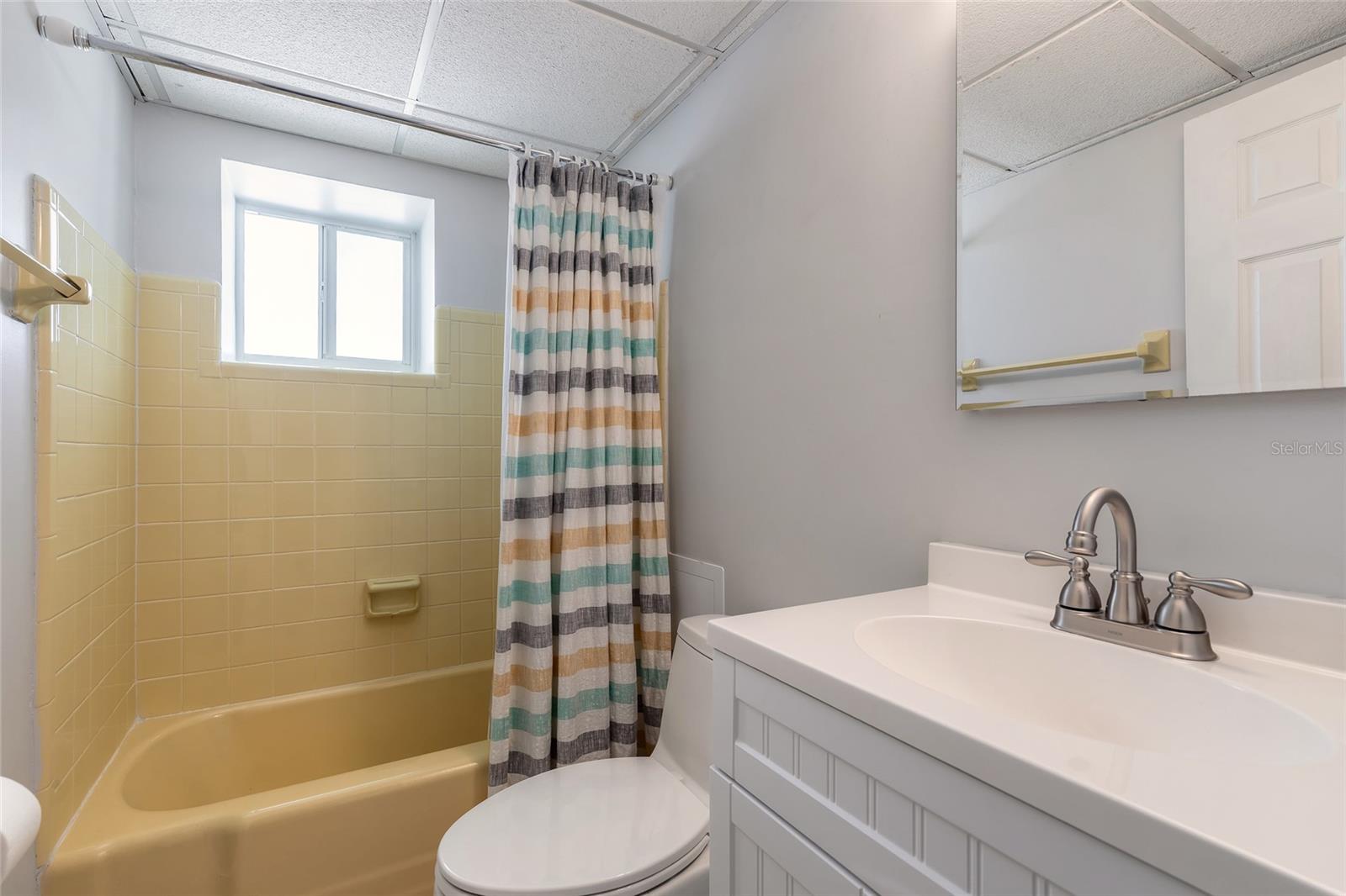 BELLAIR CONDO APTS - Residential