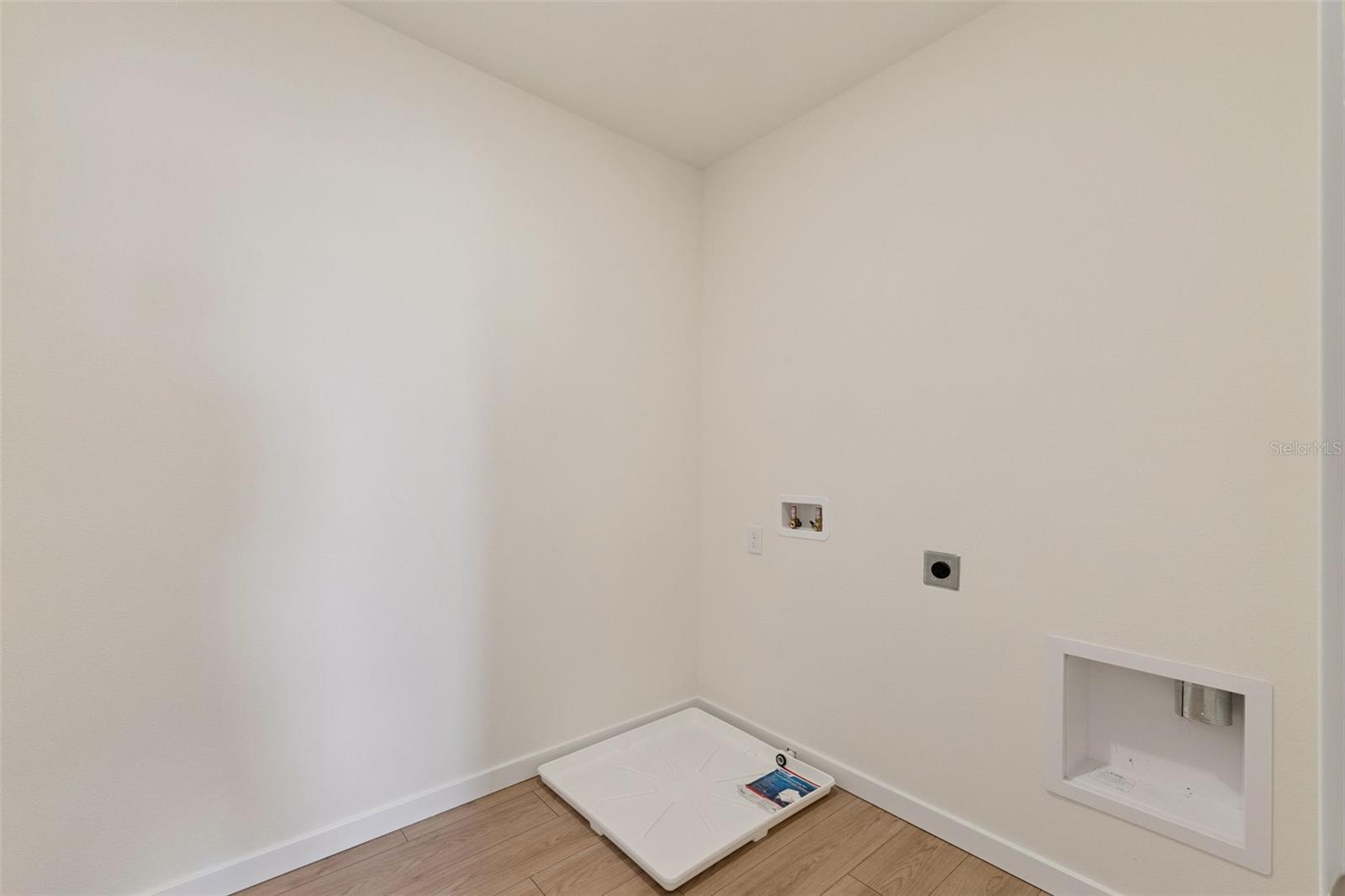 CAMPBELL CROSSING - Residential