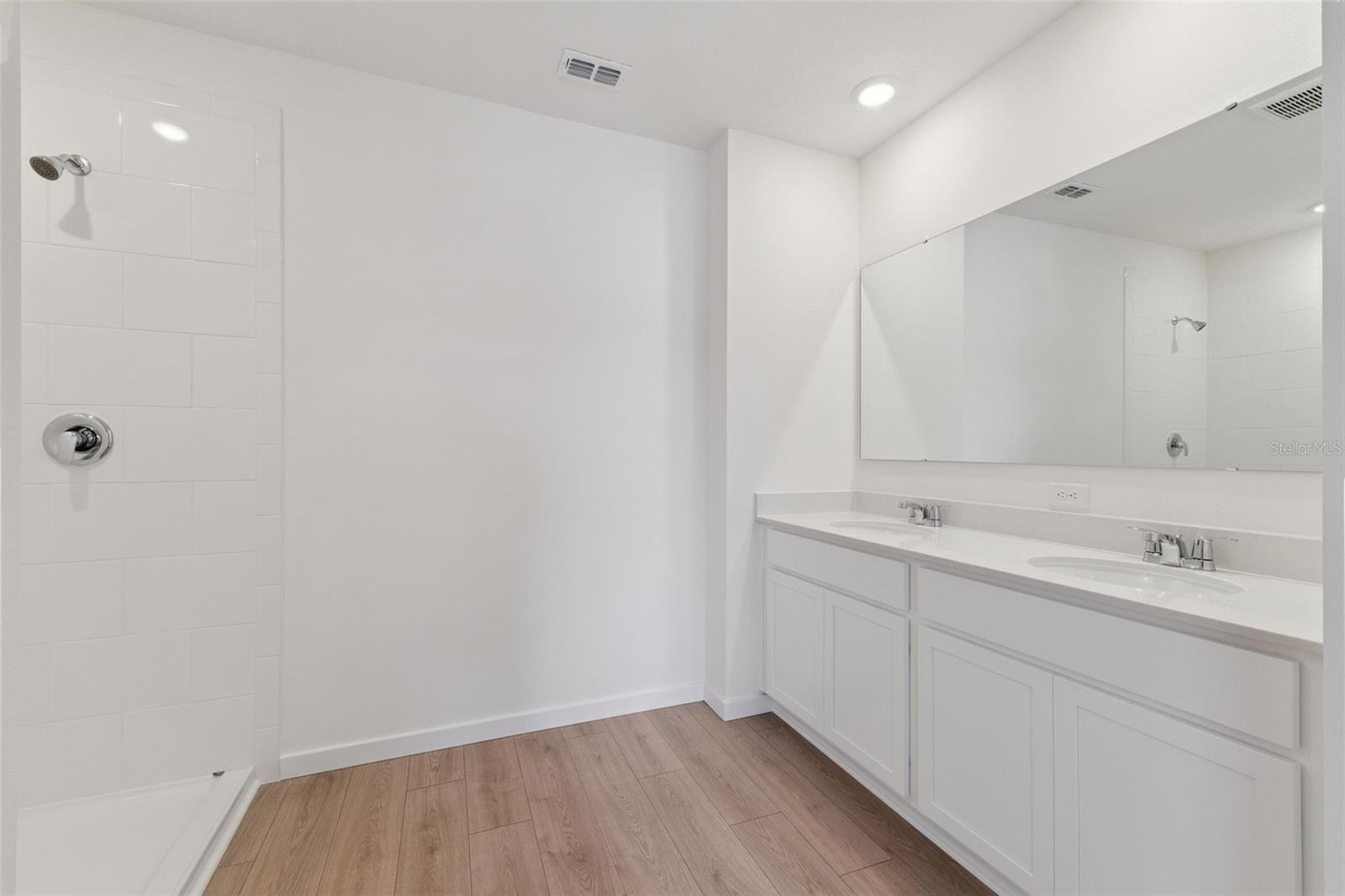 CAMPBELL CROSSING - Residential