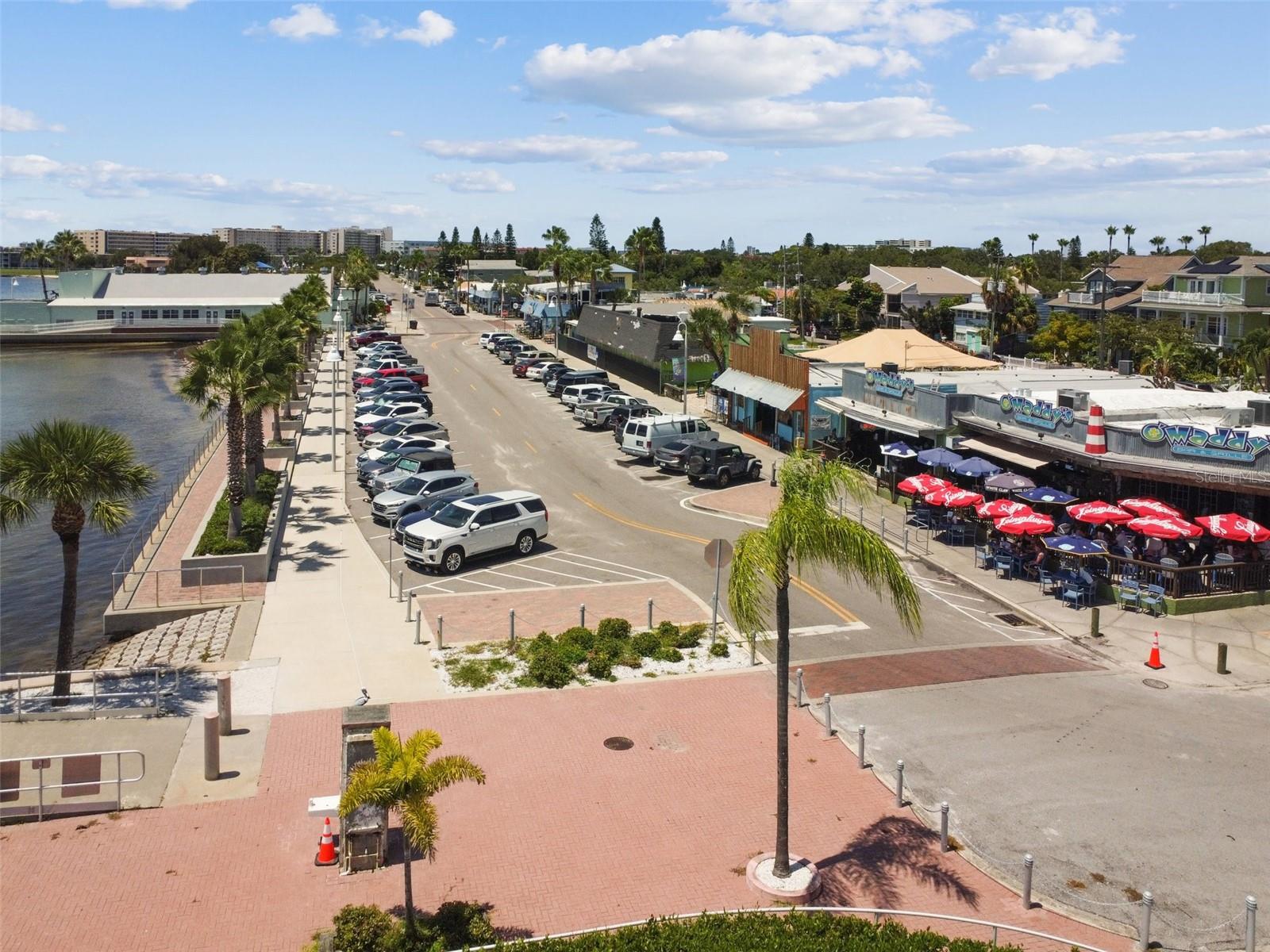 BOCA CEIGA PARK - Commercial Sale