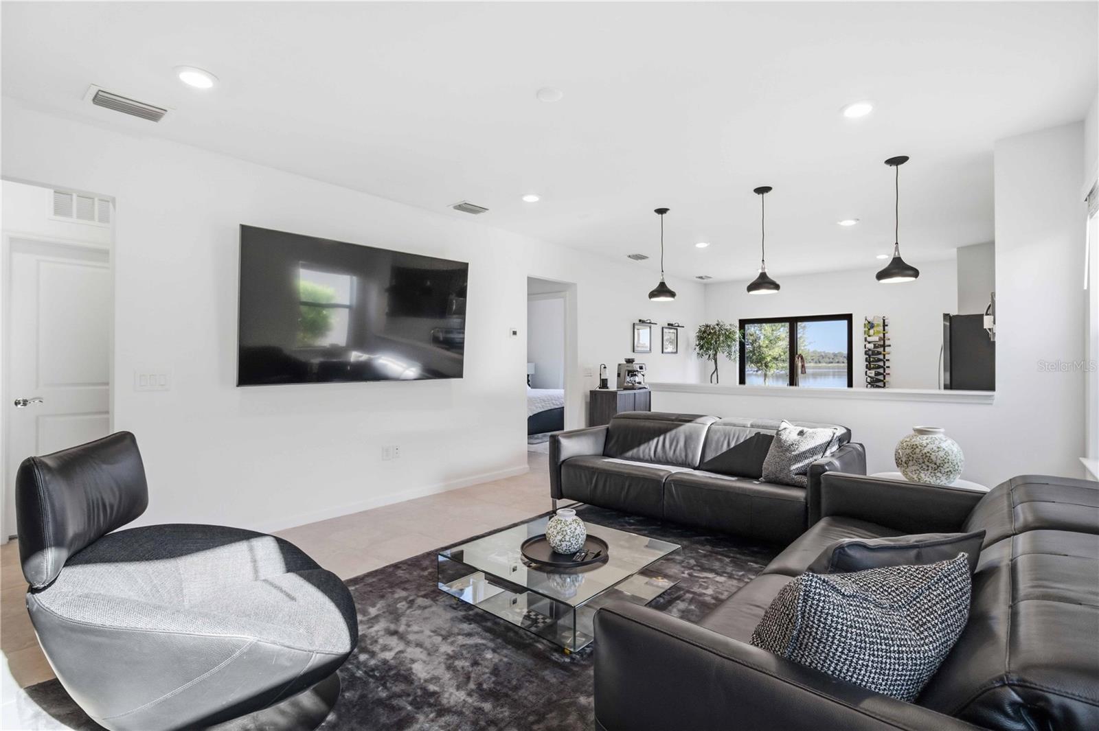 AVANTI/WATERSIDE - Residential