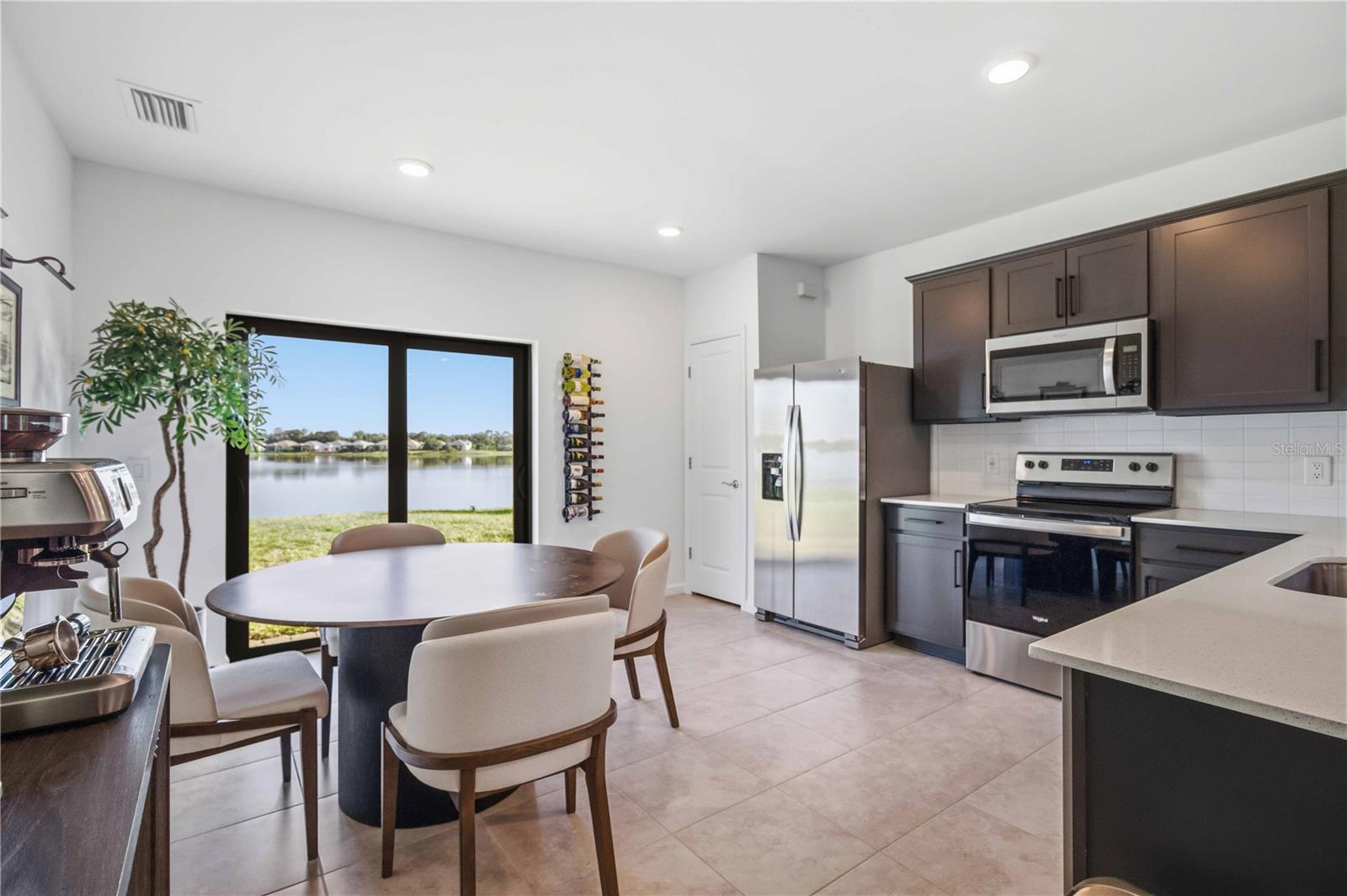 AVANTI/WATERSIDE - Residential