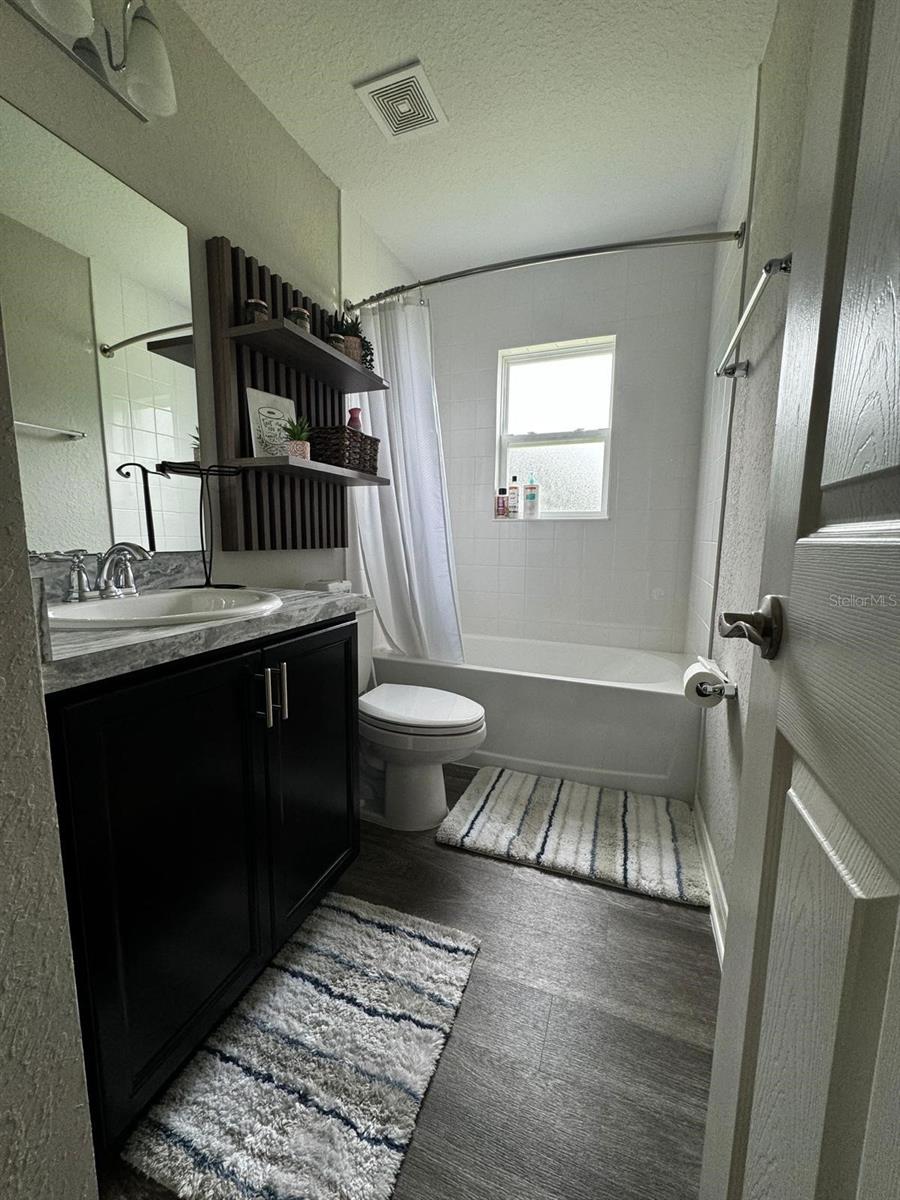SUMMERCREST - Residential