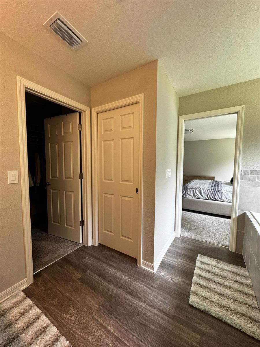 SUMMERCREST - Residential