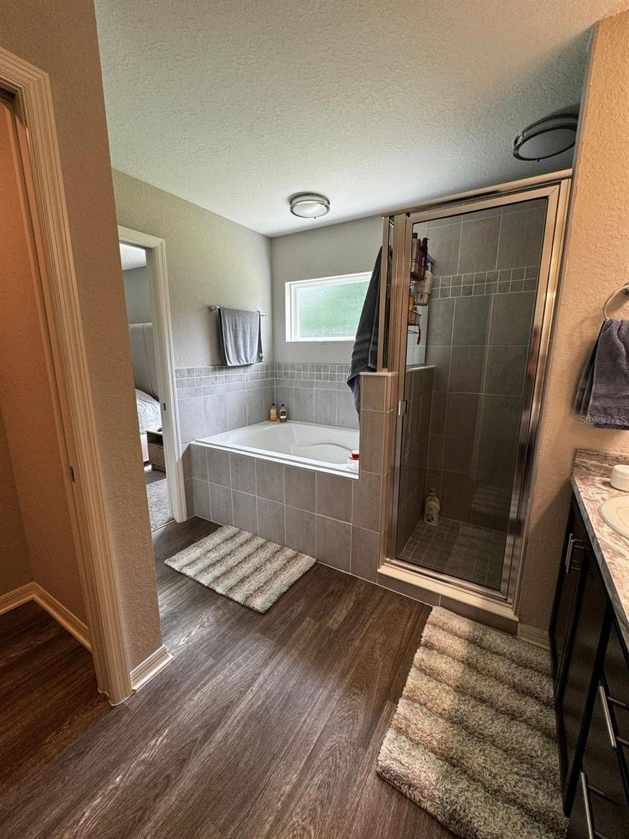 SUMMERCREST - Residential