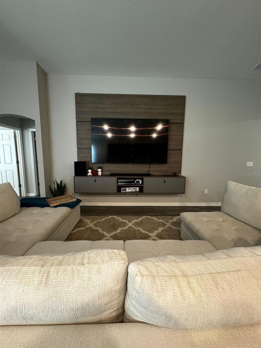 SUMMERCREST - Residential