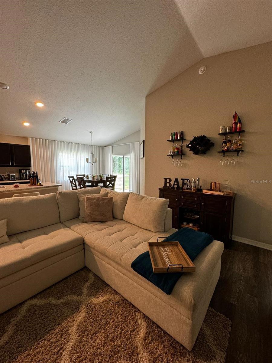 SUMMERCREST - Residential