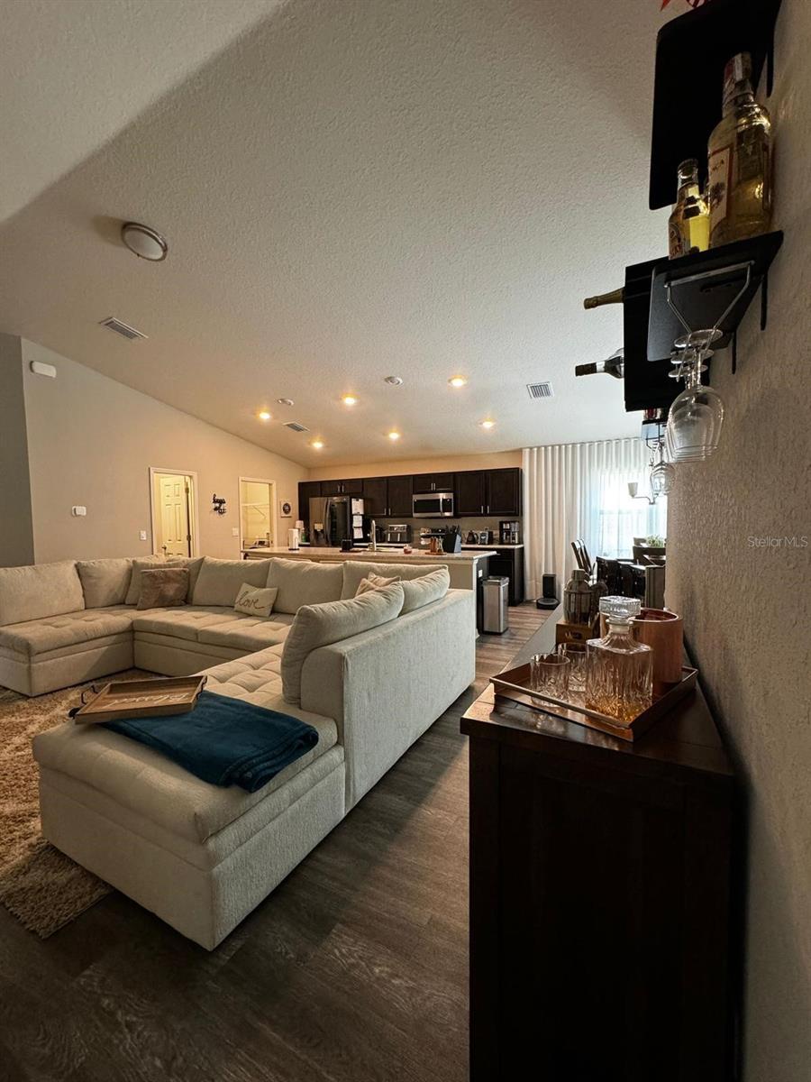 SUMMERCREST - Residential