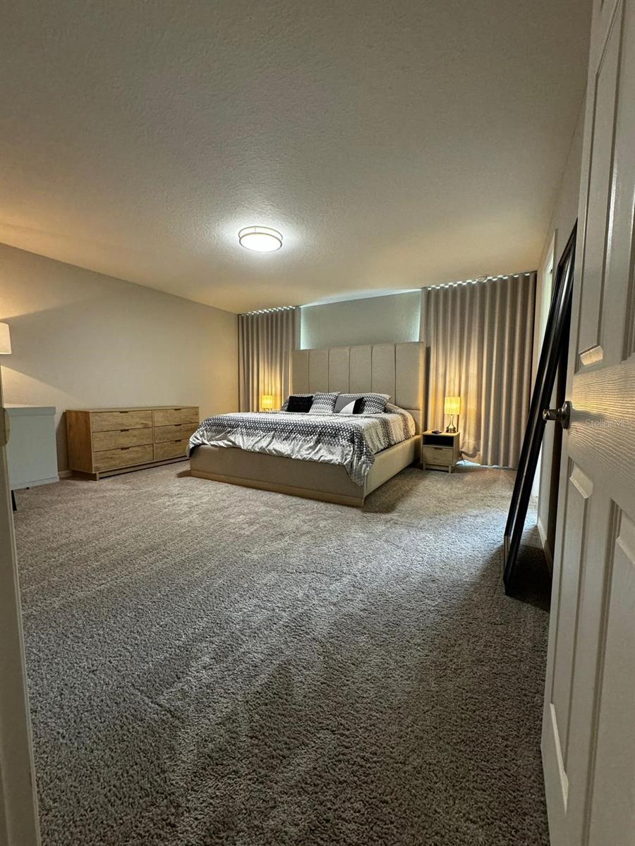 SUMMERCREST - Residential