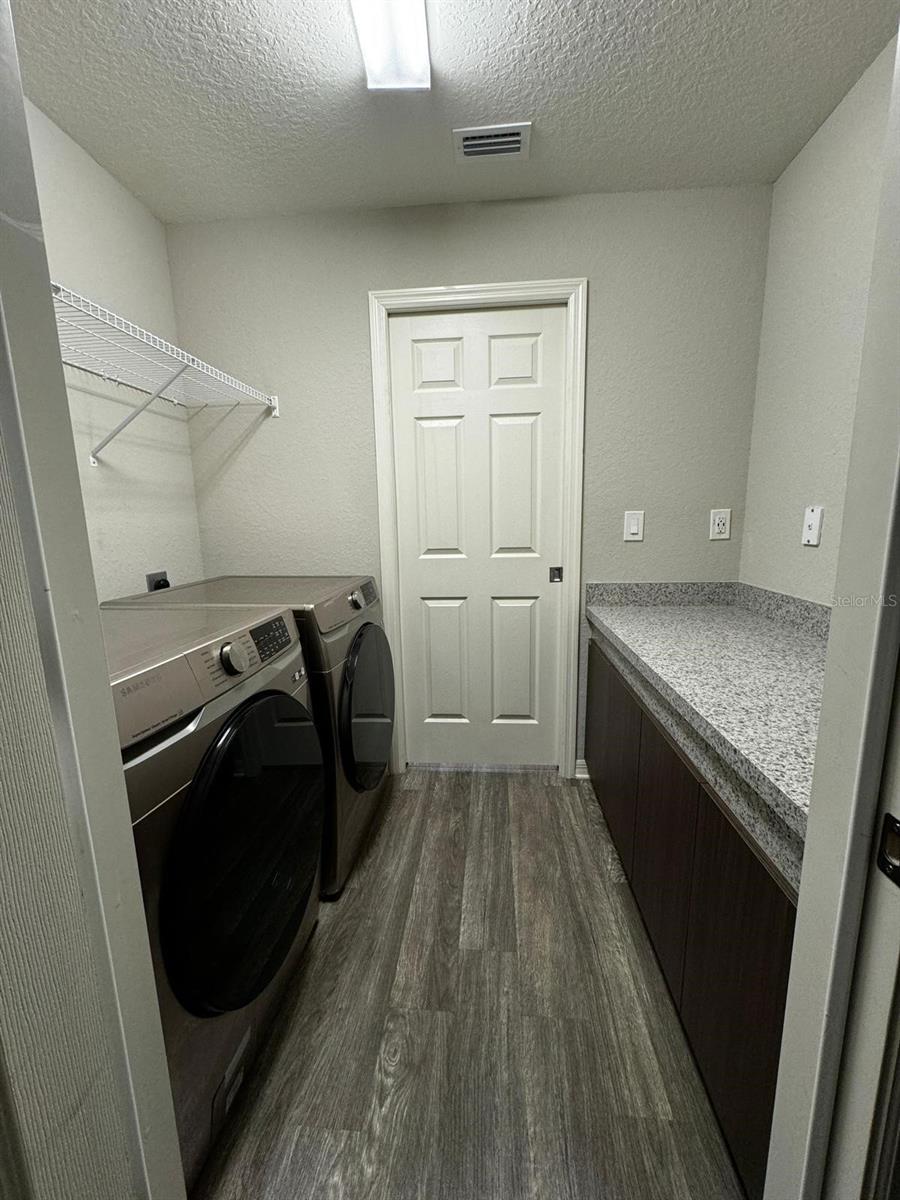 SUMMERCREST - Residential