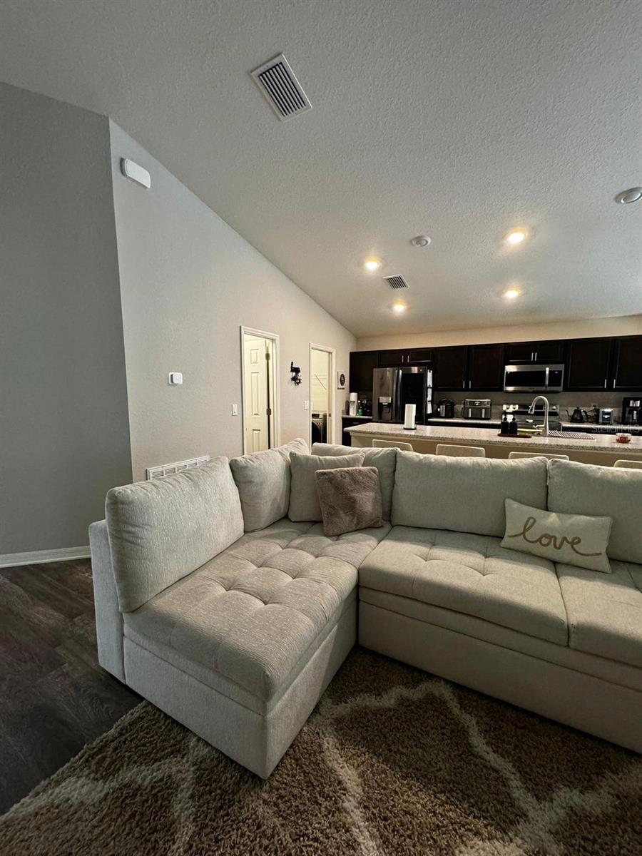 SUMMERCREST - Residential