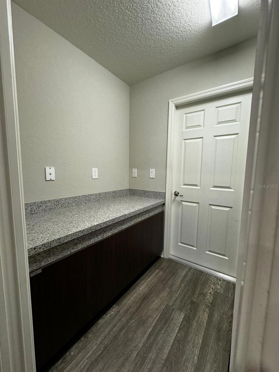 SUMMERCREST - Residential