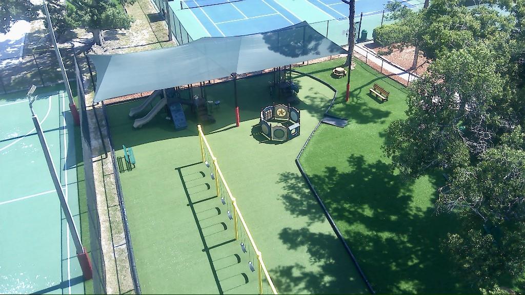 CLUBHOUSE ESTATES AT SUMMERFIE - Residential