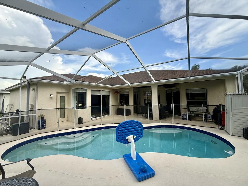 CLUBHOUSE ESTATES AT SUMMERFIE - Residential