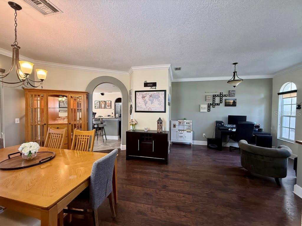 CLUBHOUSE ESTATES AT SUMMERFIE - Residential