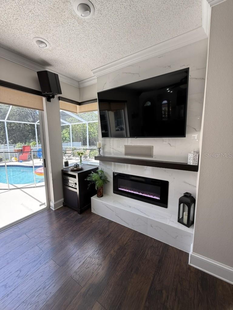 CLUBHOUSE ESTATES AT SUMMERFIE - Residential