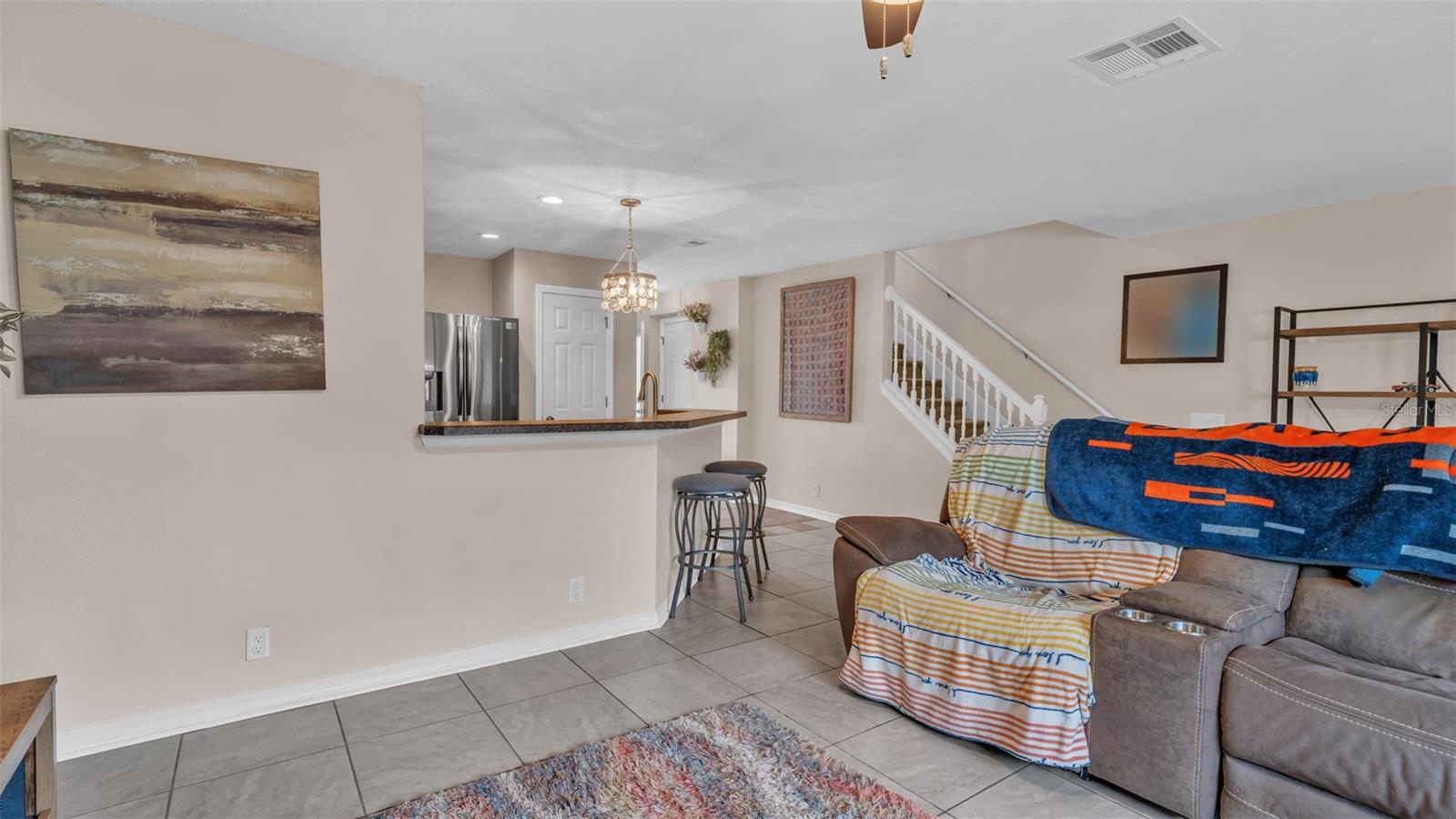 SUNSET POINTE TWNHMS - Residential