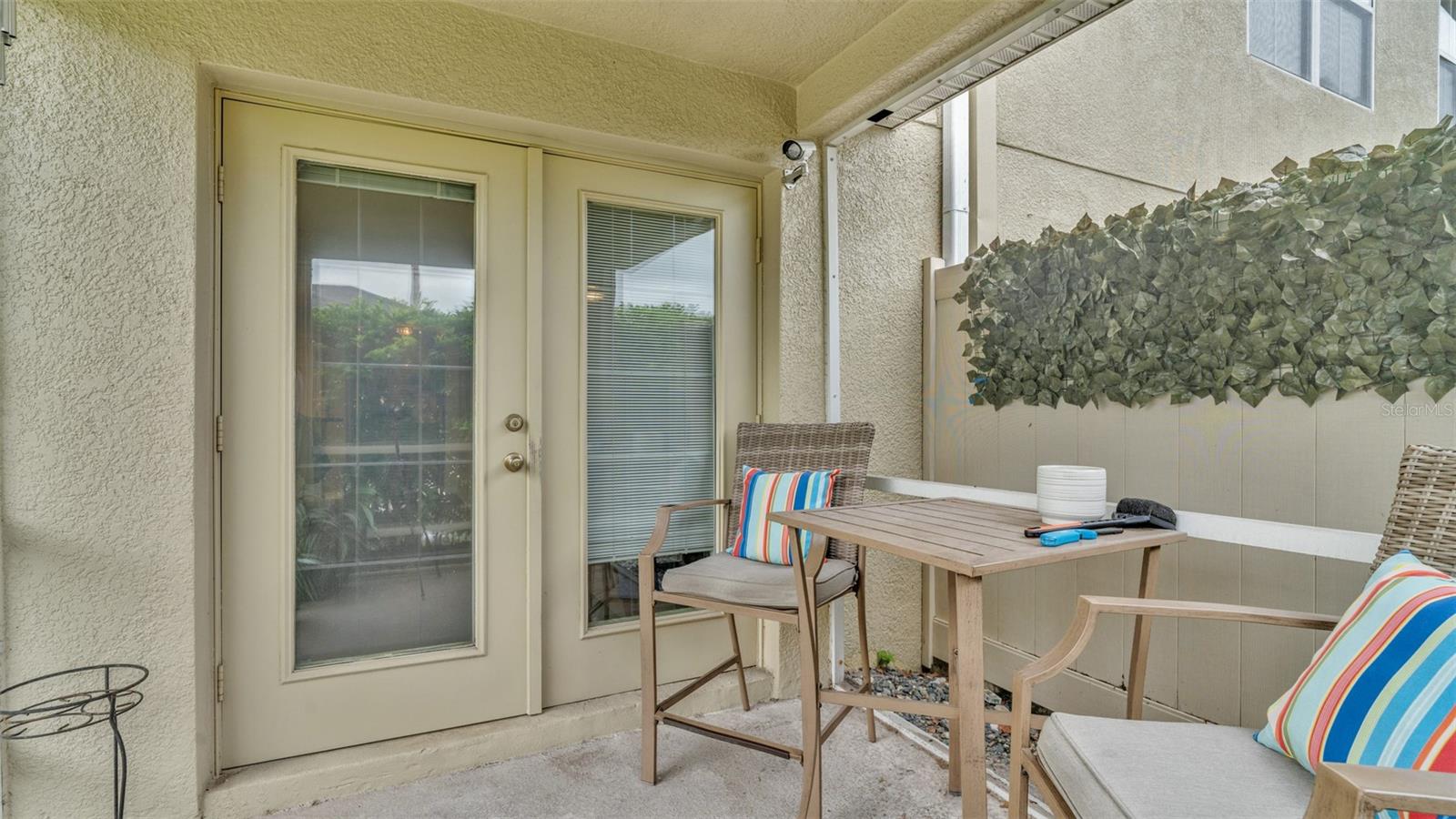 SUNSET POINTE TWNHMS - Residential