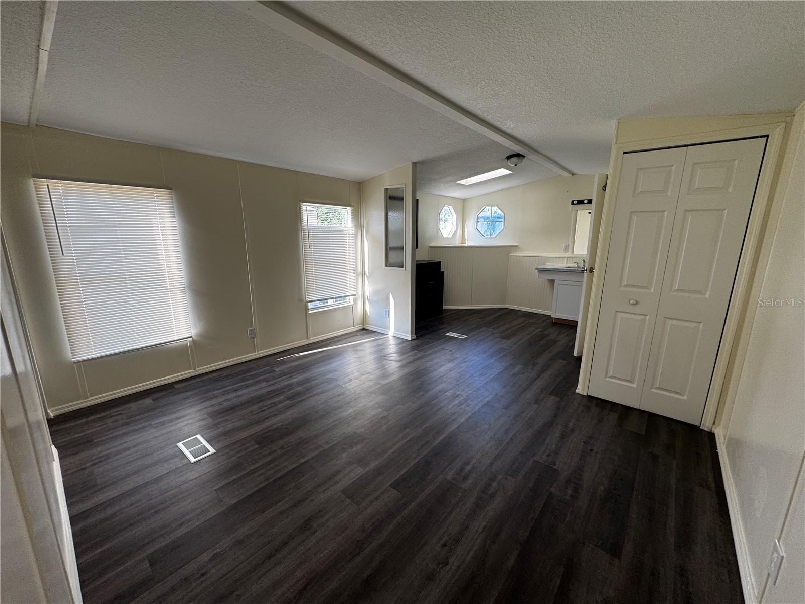 PENNEY PARK ESTATES MOBILE HOME PARK - Residential Lease