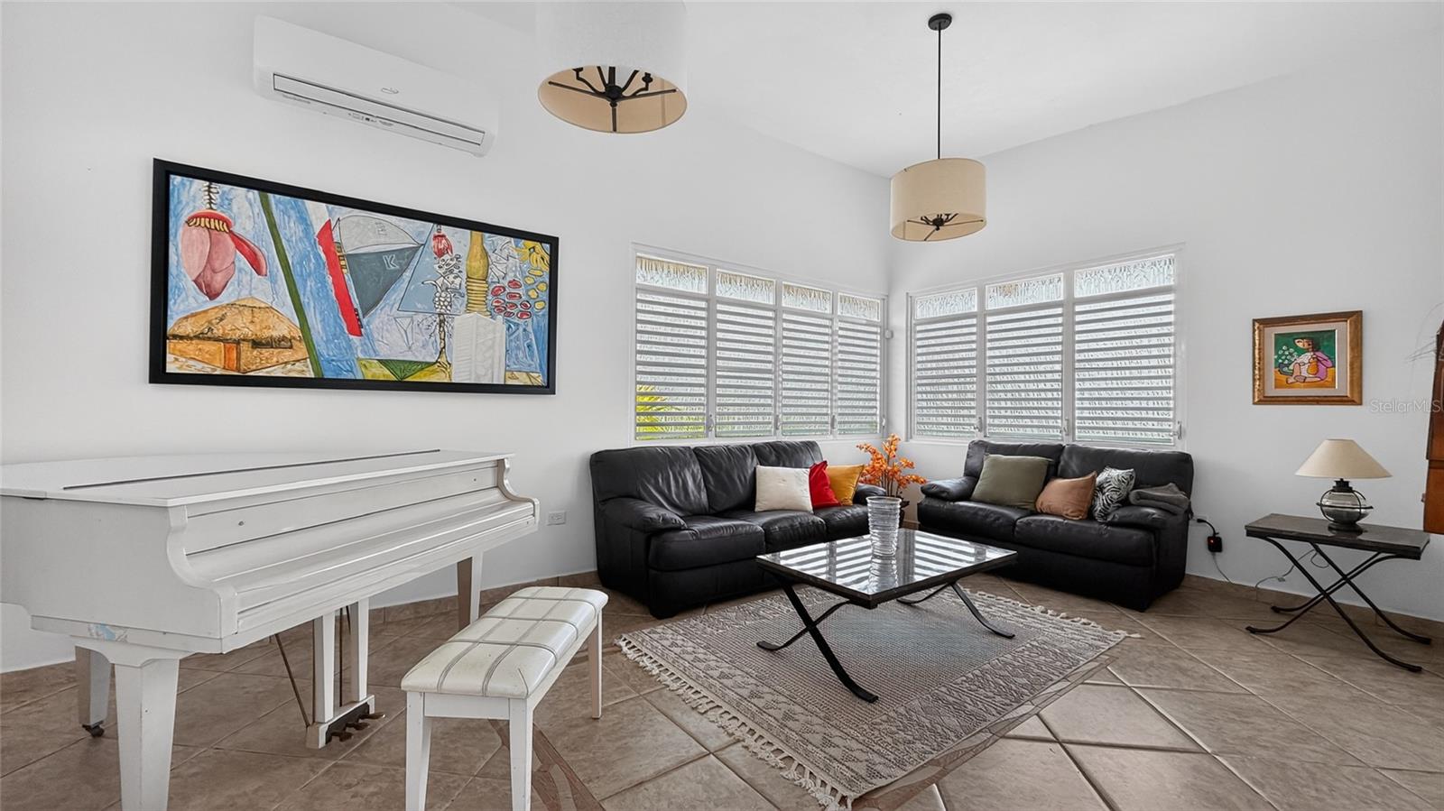 ALTOS DE CAMARONES - Residential