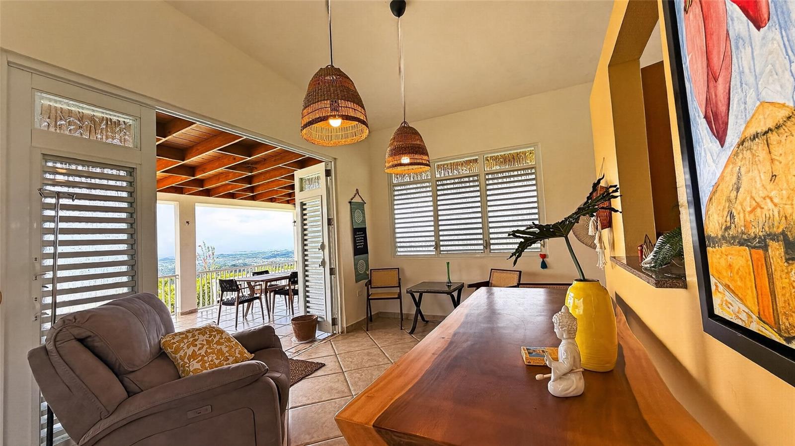 ALTOS DE CAMARONES - Residential