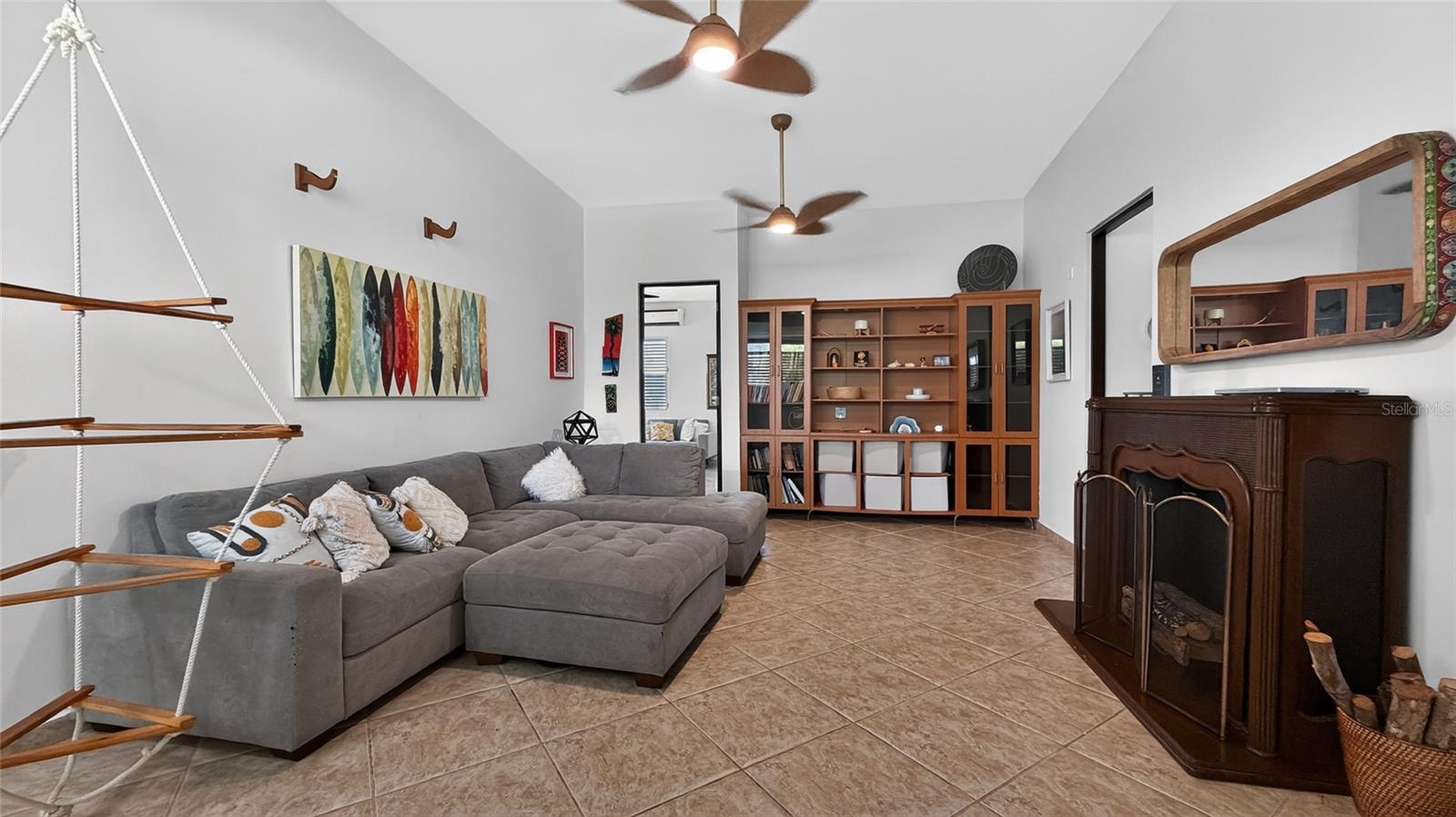 ALTOS DE CAMARONES - Residential
