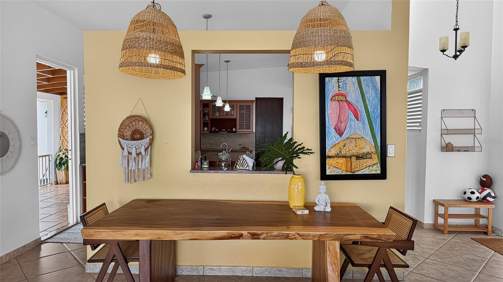 ALTOS DE CAMARONES - Residential