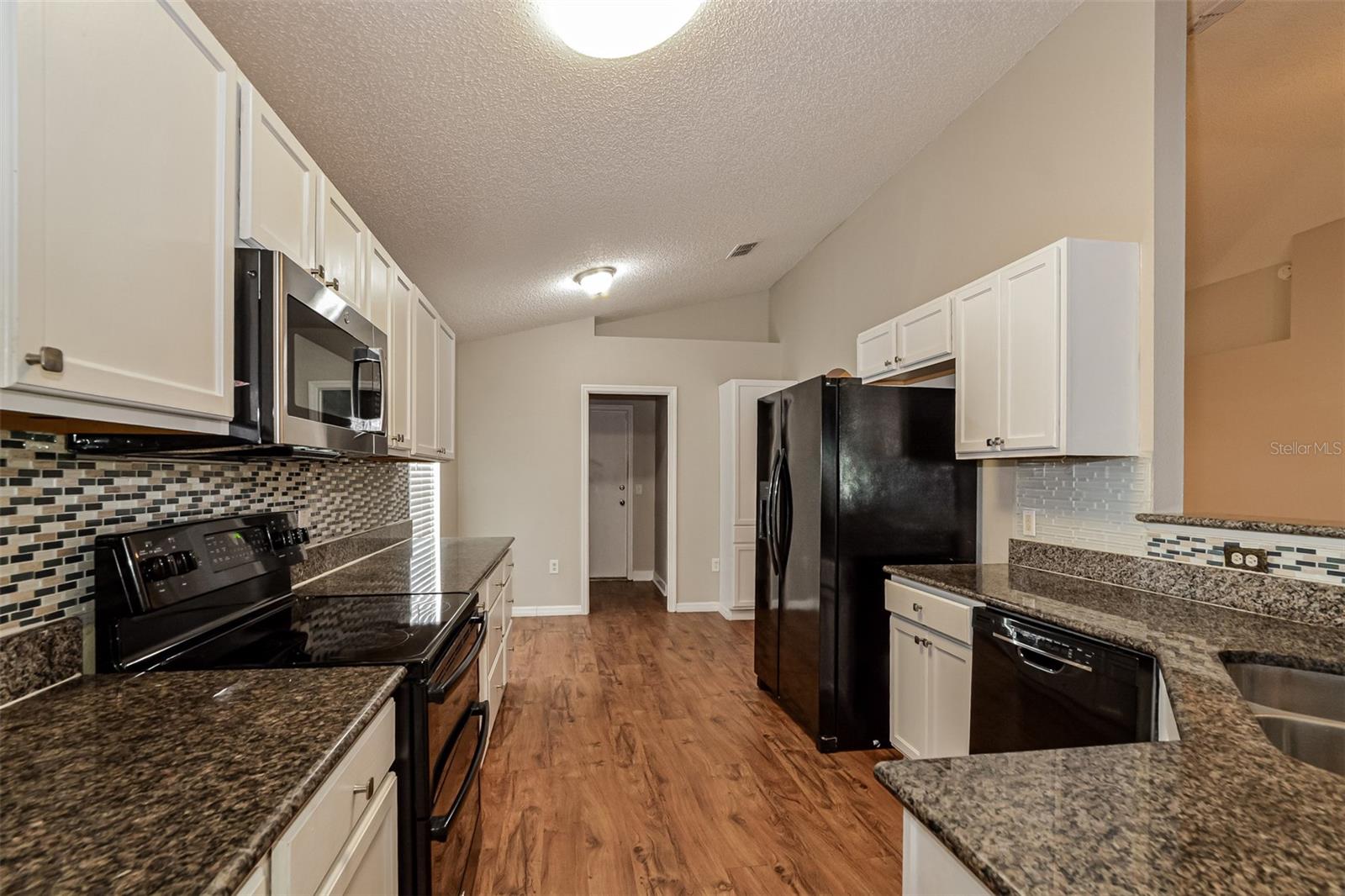 RANDA RIDGE PH 01 - Residential