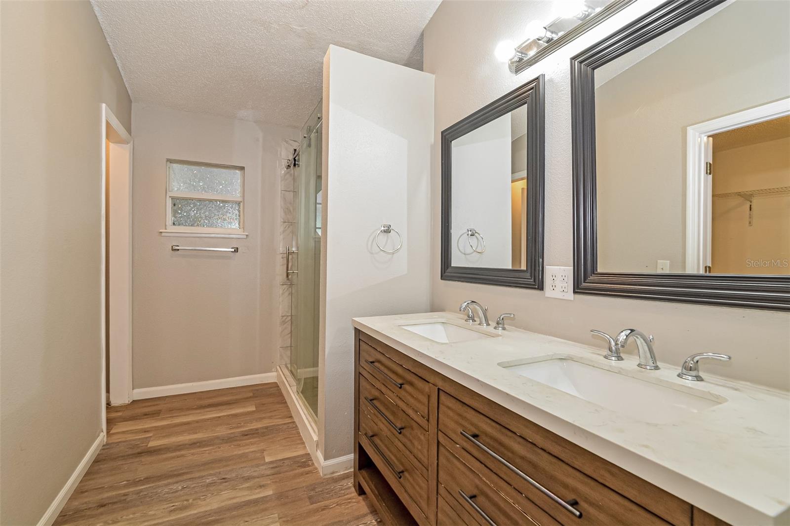 RANDA RIDGE PH 01 - Residential