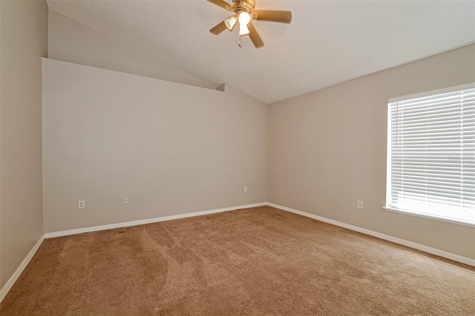 RANDA RIDGE PH 01 - Residential