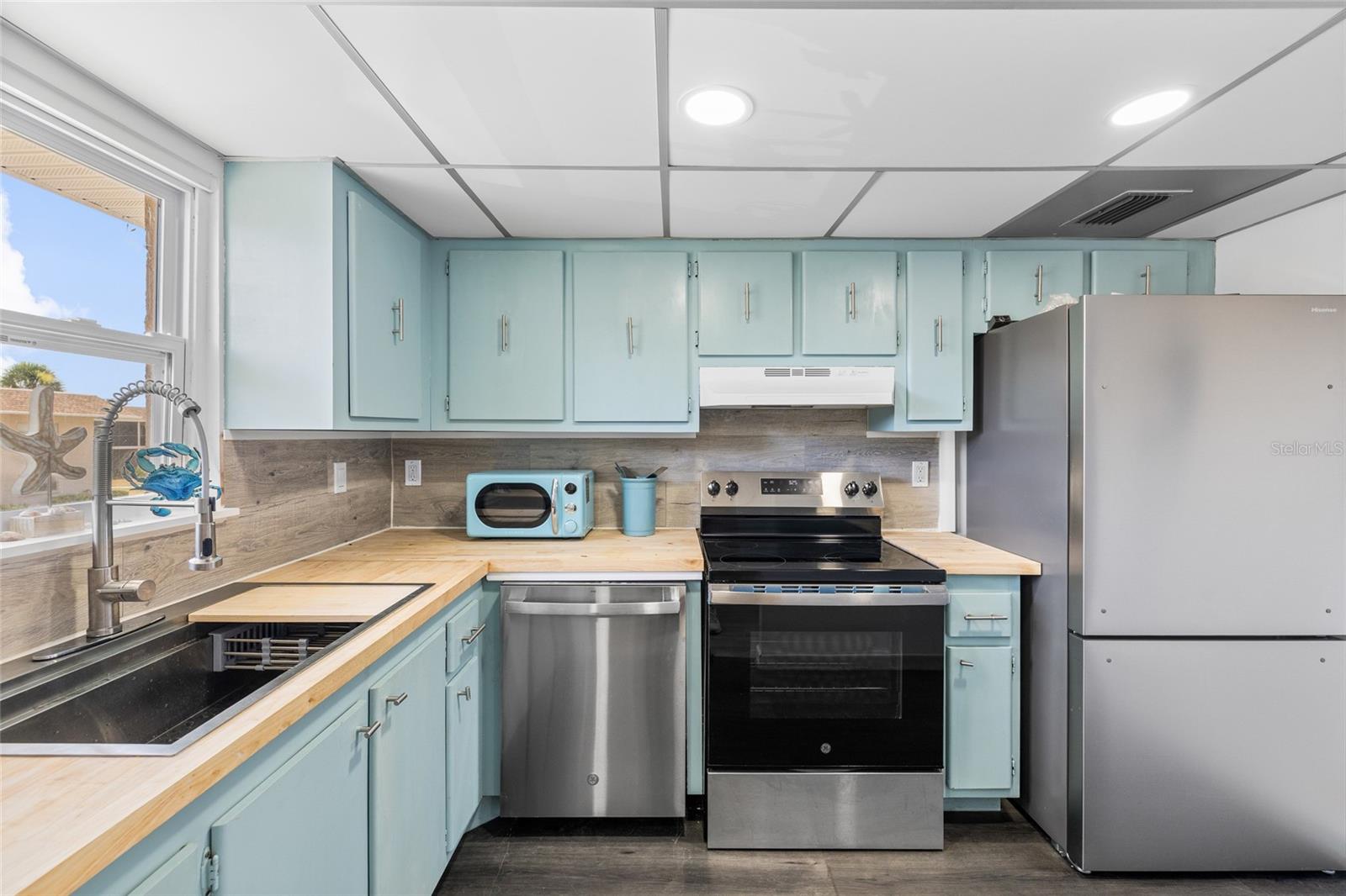 SABAL PALM GARDENS PH I - Residential