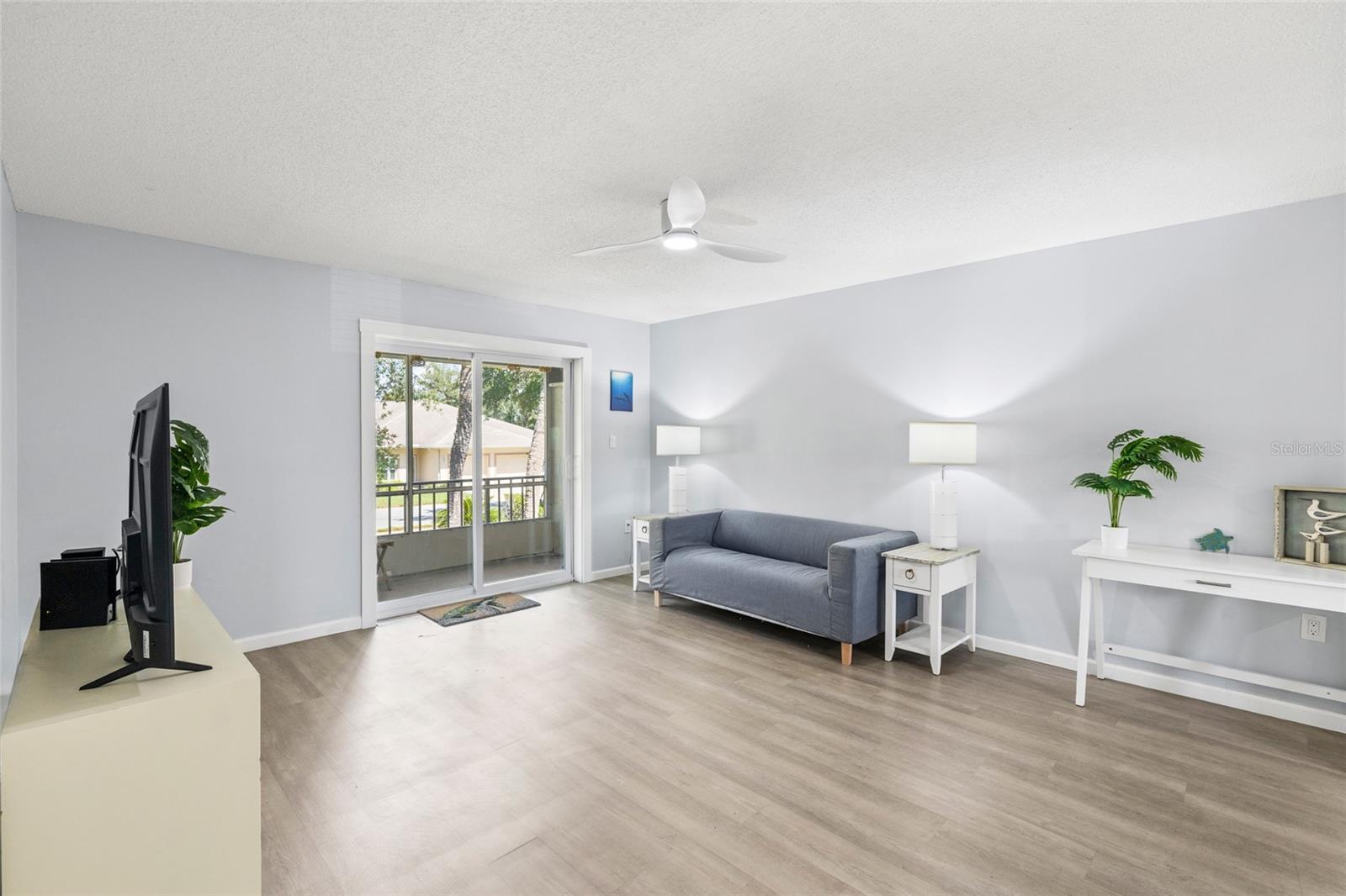 SABAL PALM GARDENS PH I - Residential