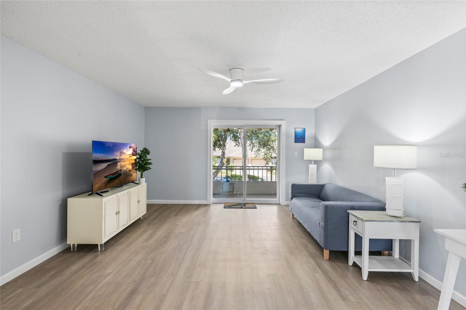 SABAL PALM GARDENS PH I - Residential