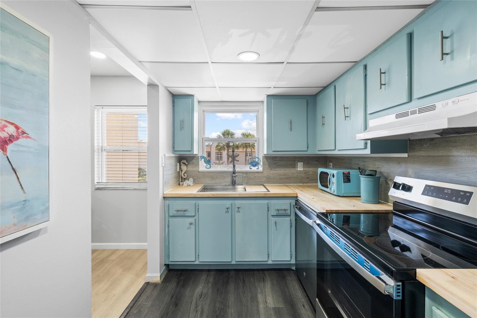 SABAL PALM GARDENS PH I - Residential
