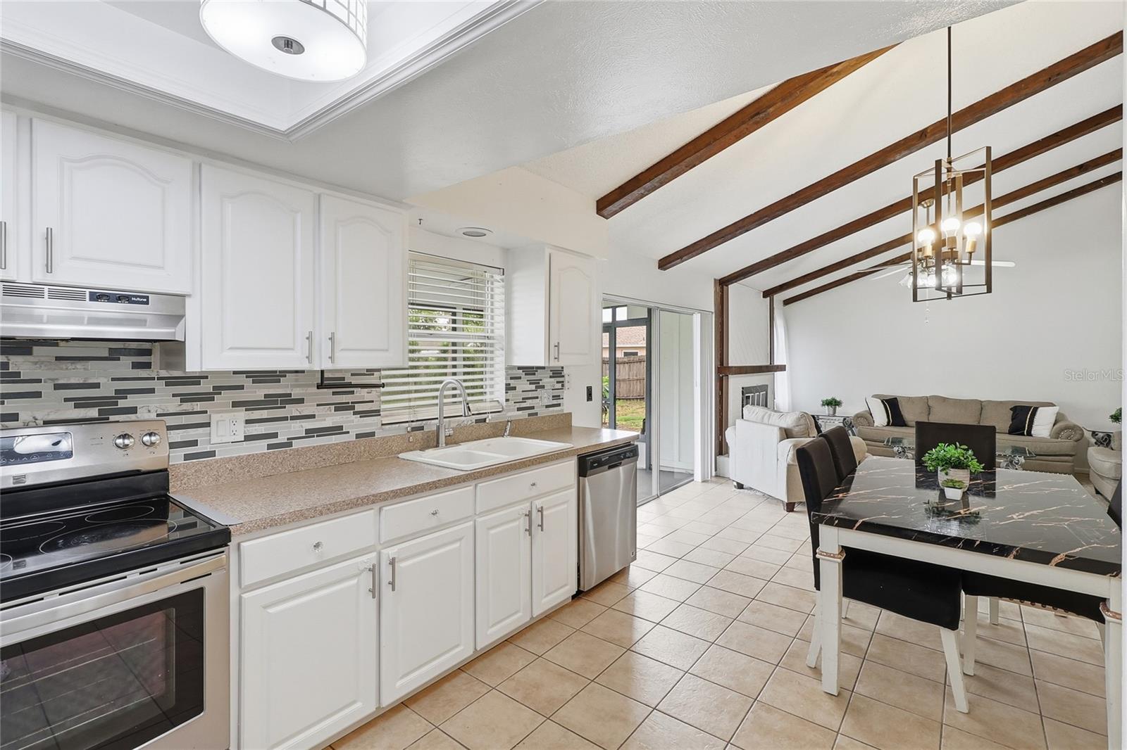SOUTHWOOD HILLS UNIT 14 - Residential