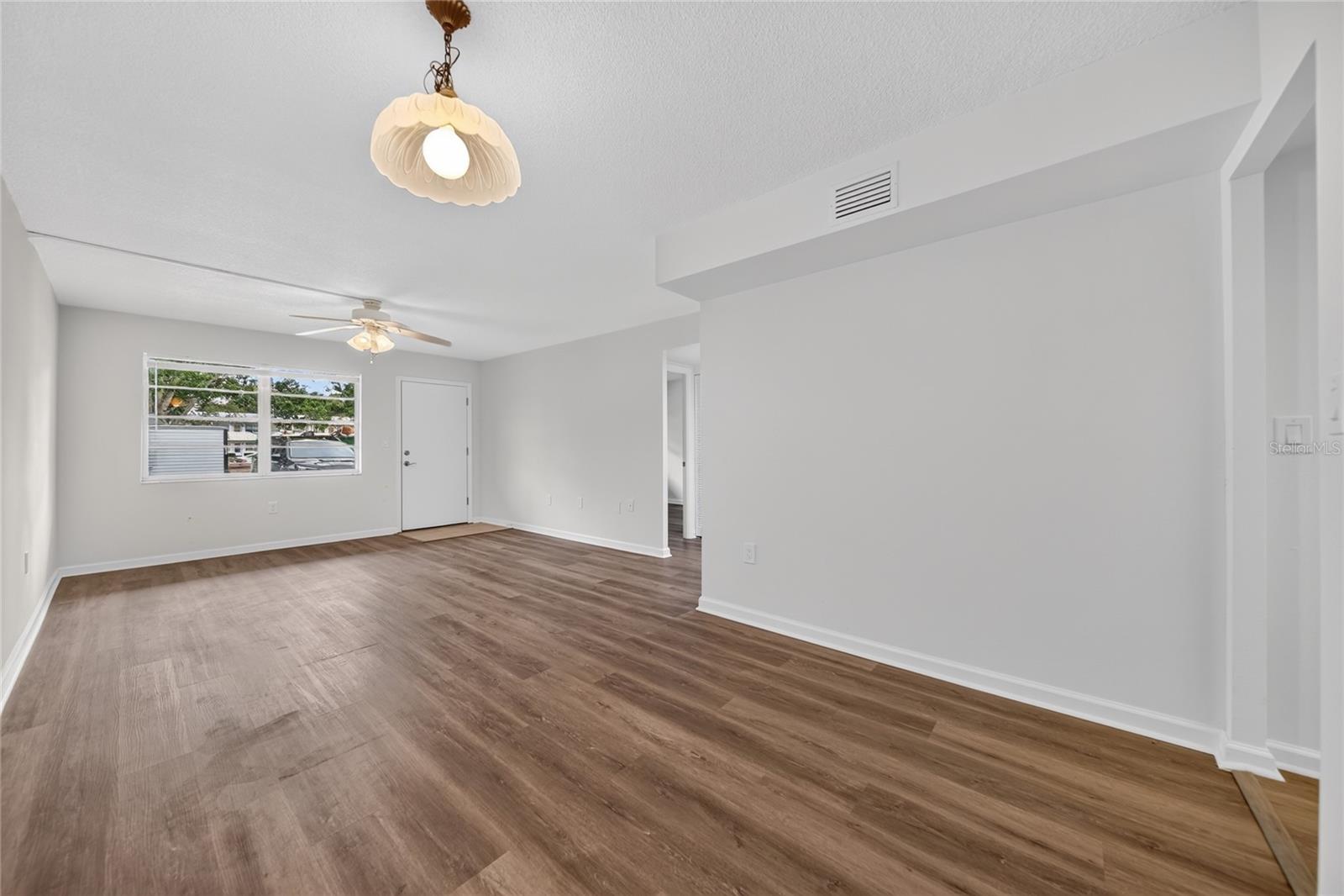 GATEWAY SQUARE APTS NO. 5 CONDOMINIUM - Residential