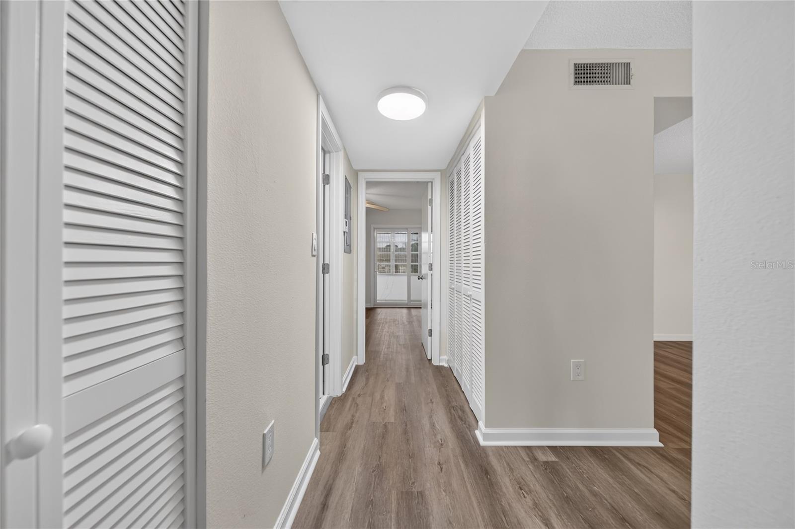 GATEWAY SQUARE APTS NO. 5 CONDOMINIUM - Residential