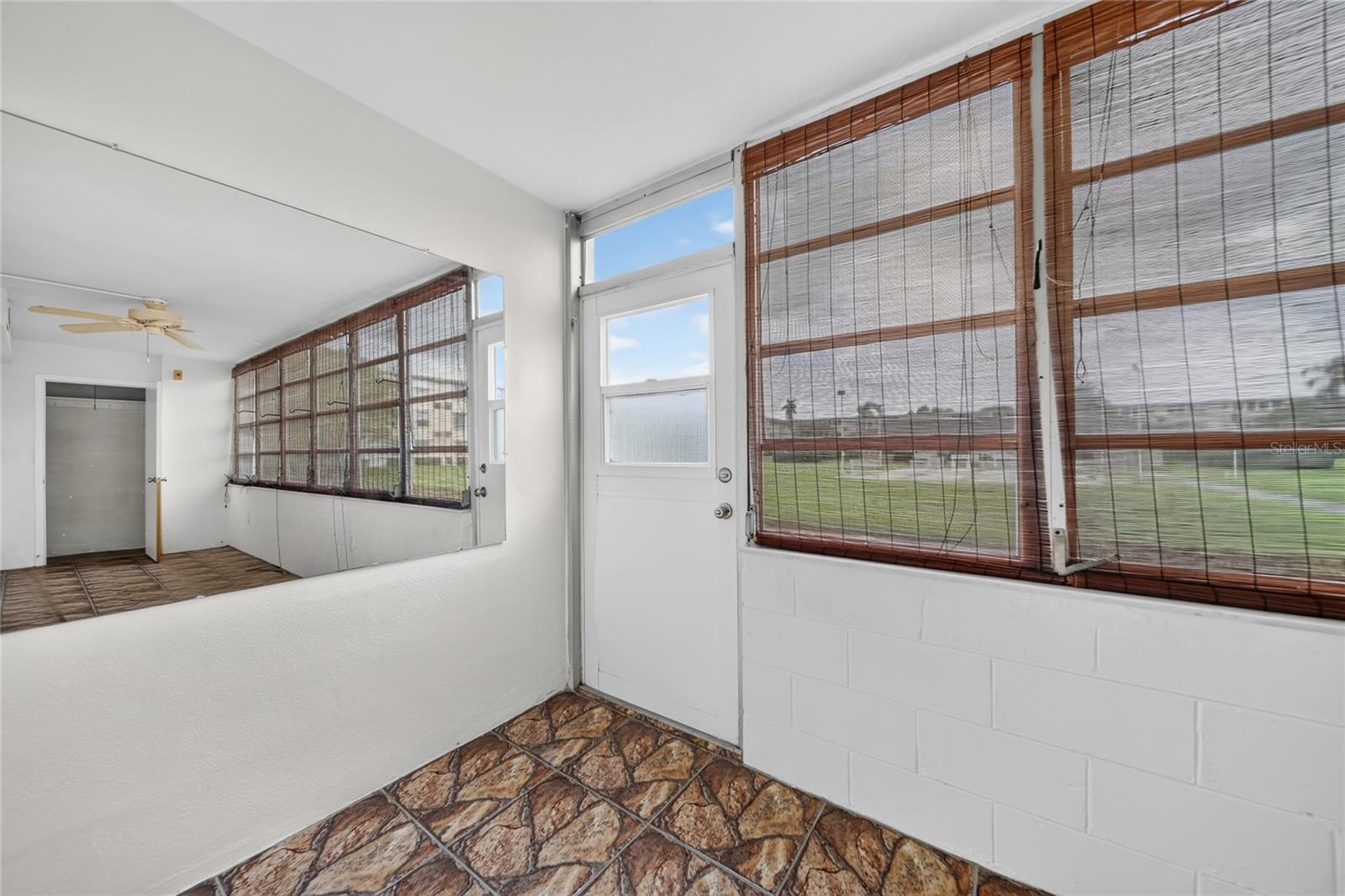 GATEWAY SQUARE APTS NO. 5 CONDOMINIUM - Residential