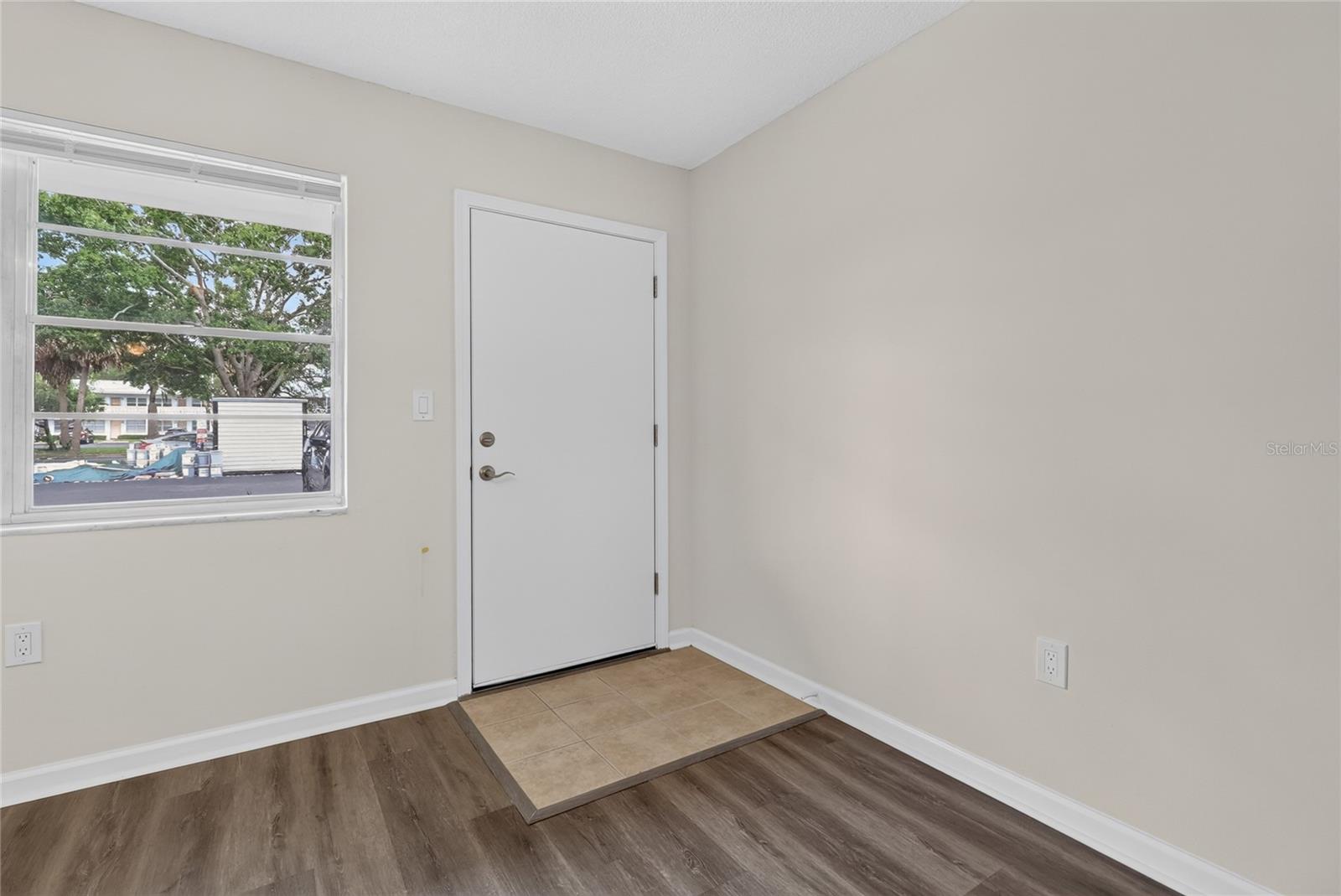 GATEWAY SQUARE APTS NO. 5 CONDOMINIUM - Residential