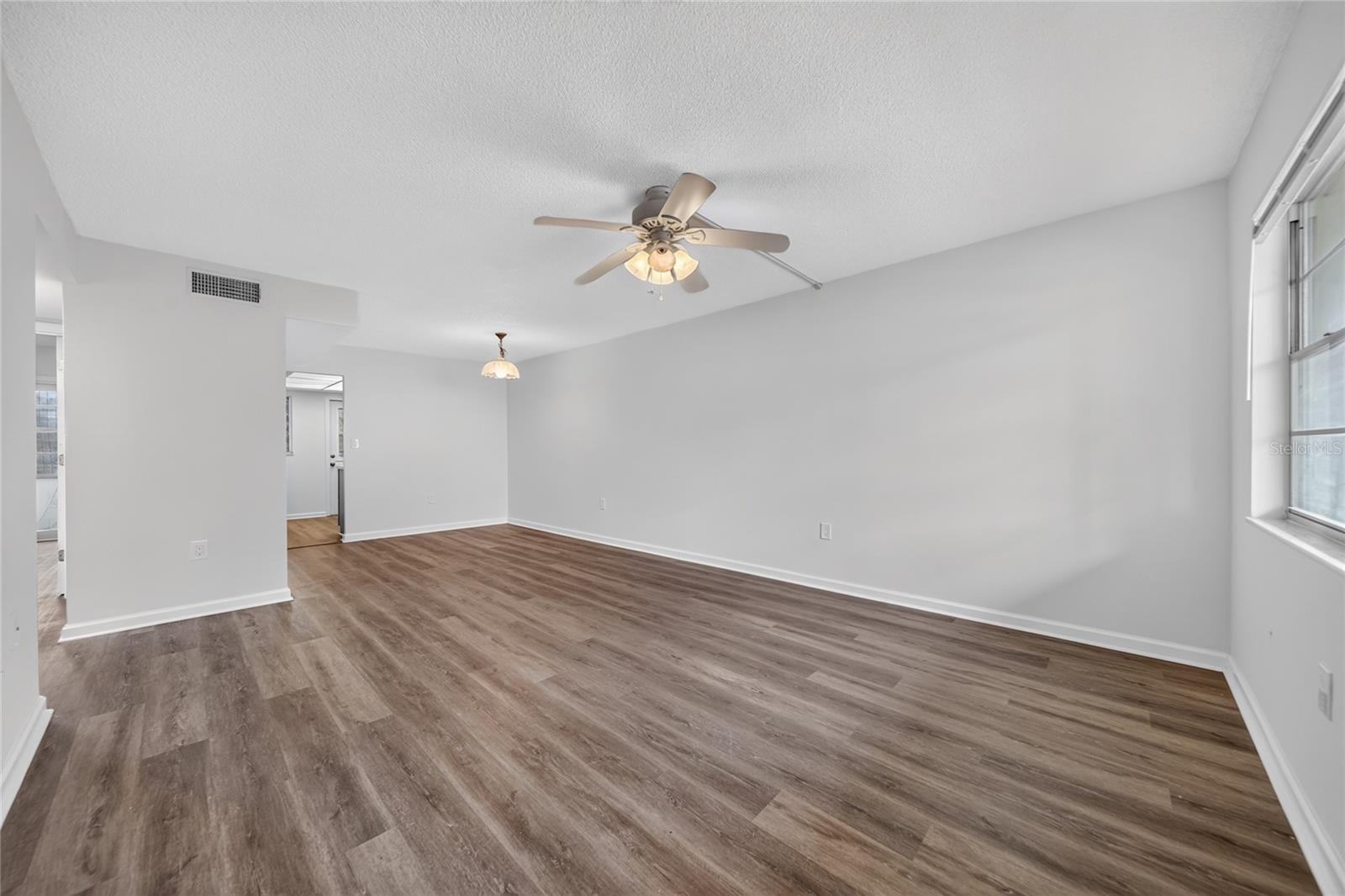 GATEWAY SQUARE APTS NO. 5 CONDOMINIUM - Residential