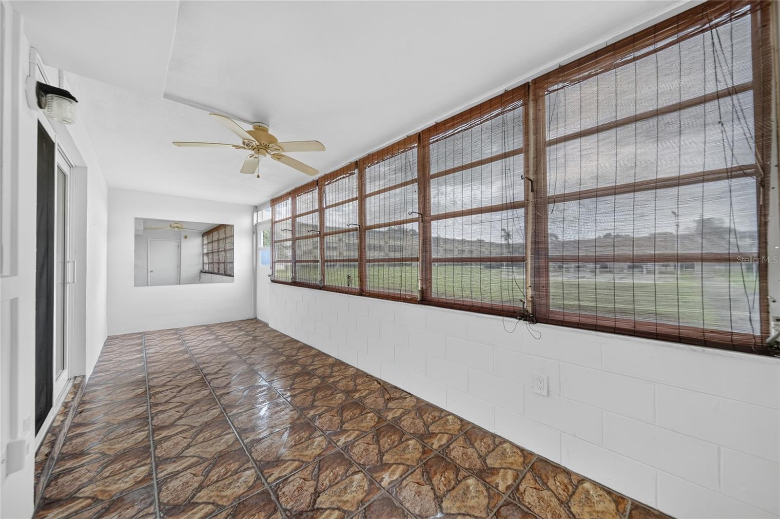 GATEWAY SQUARE APTS NO. 5 CONDOMINIUM - Residential