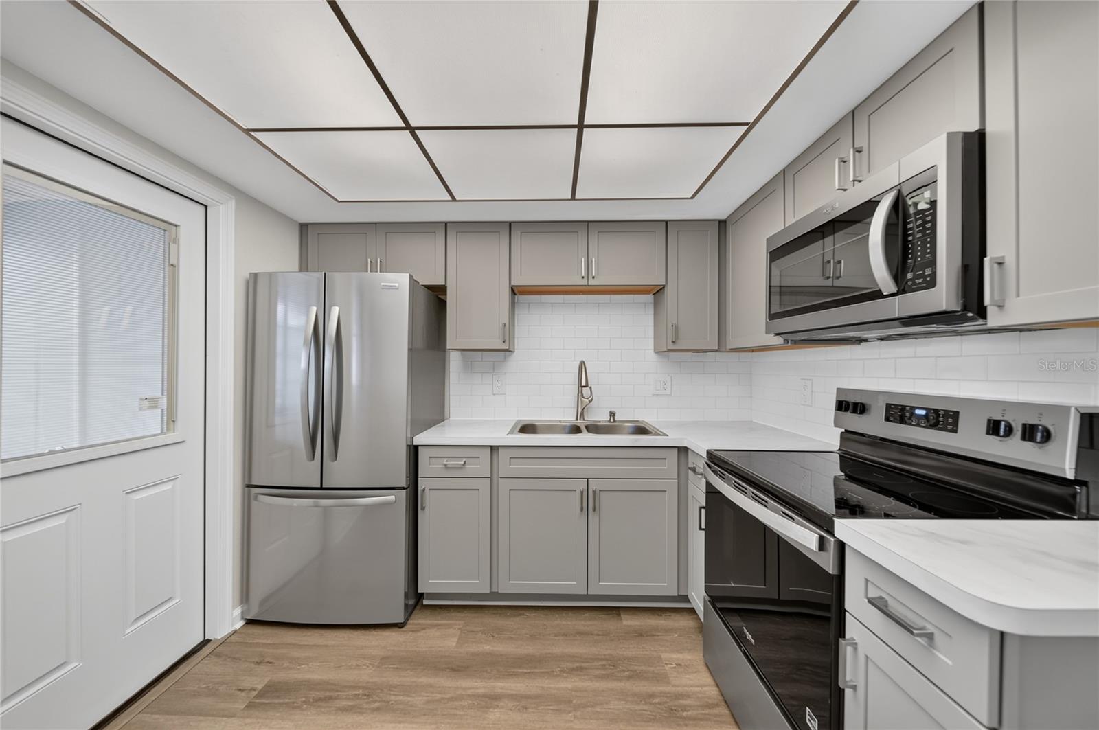 GATEWAY SQUARE APTS NO. 5 CONDOMINIUM - Residential